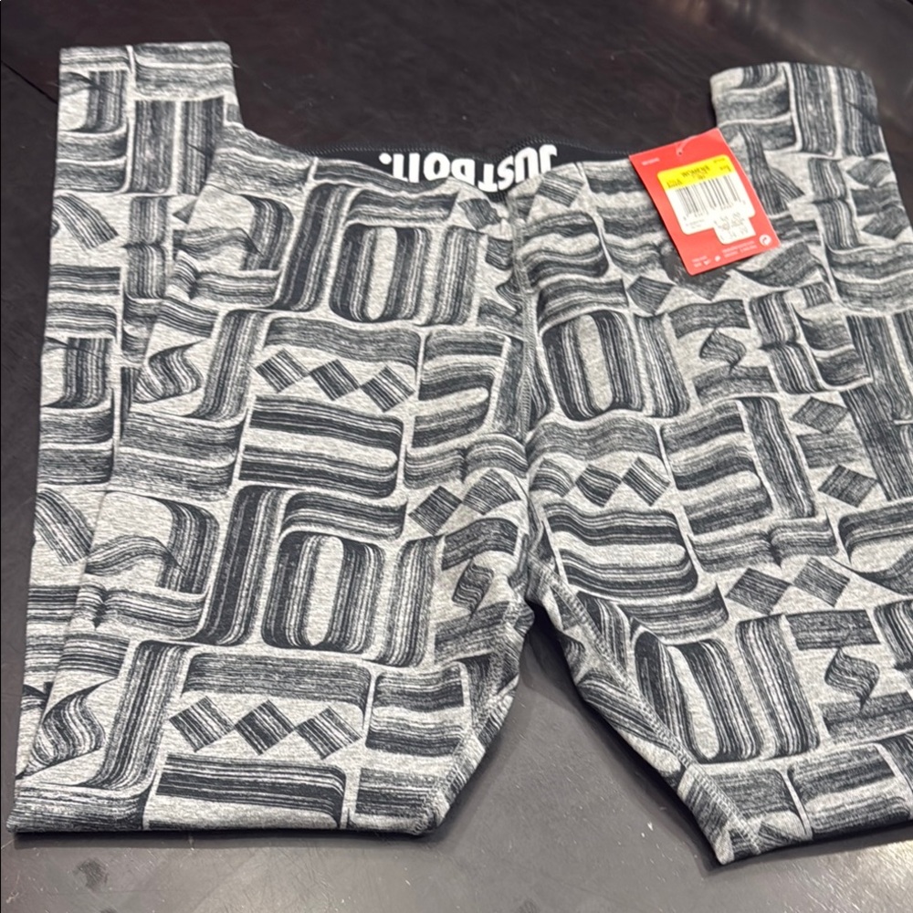 Nike Geometric Patterned Leggings